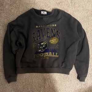 American Eagle Outfitters Black Crewneck Sweater